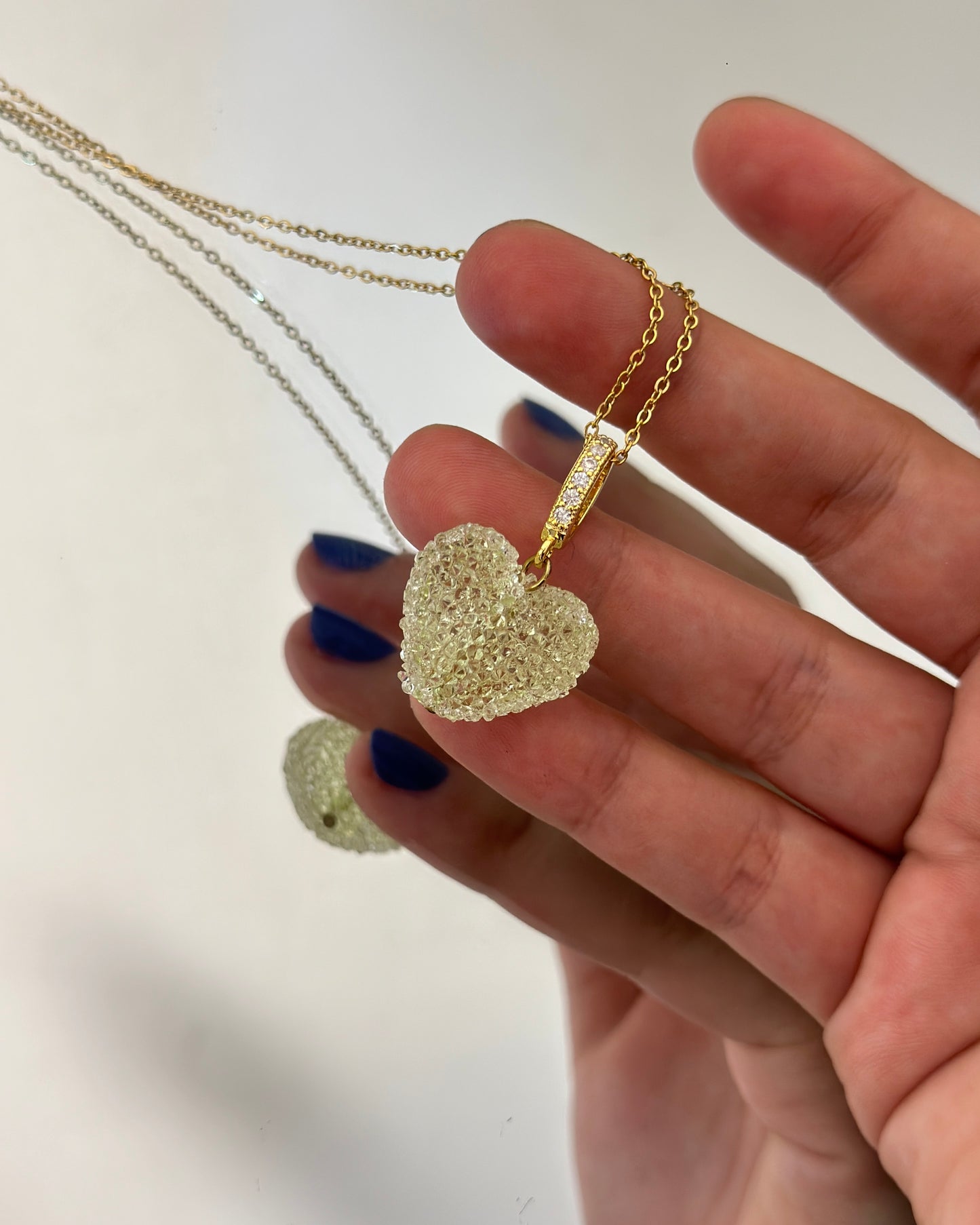MIA NECKLACE