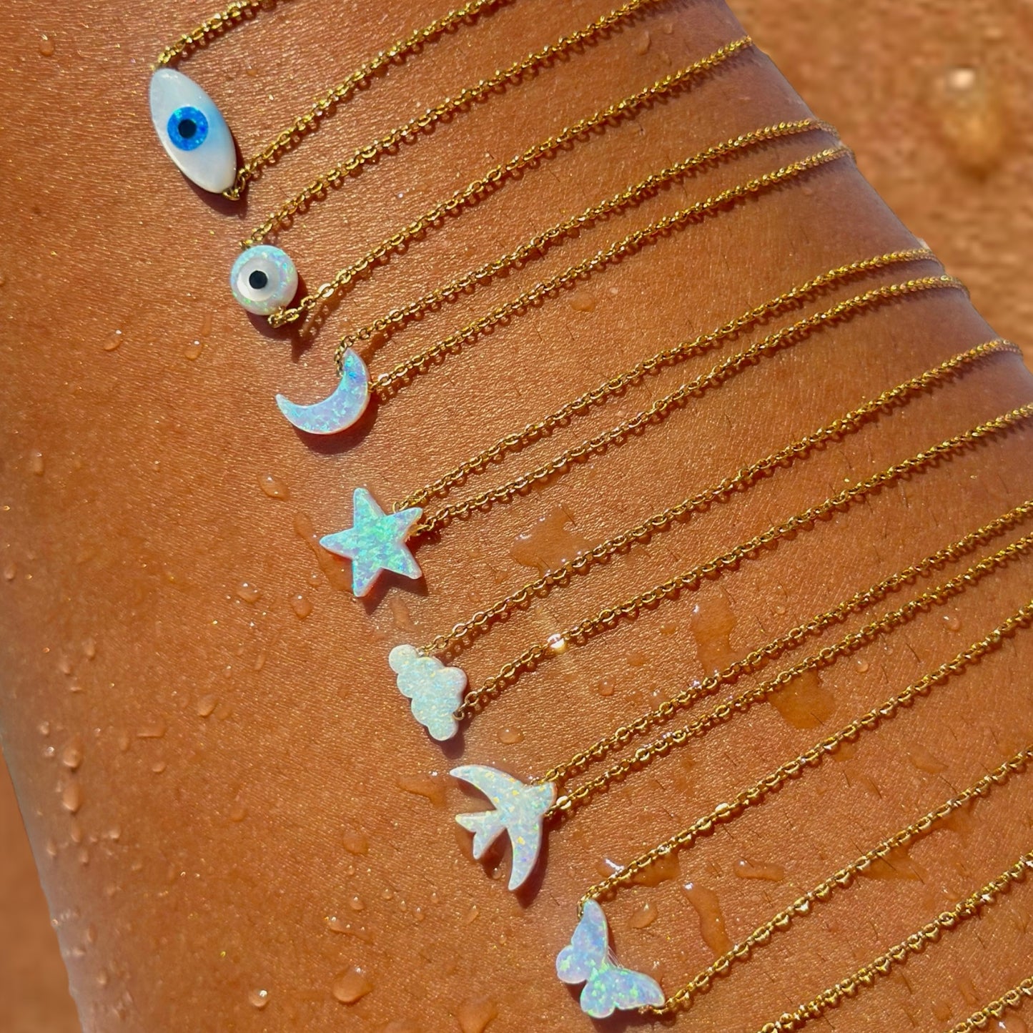 WIDE EYE OPAL NECKLACE