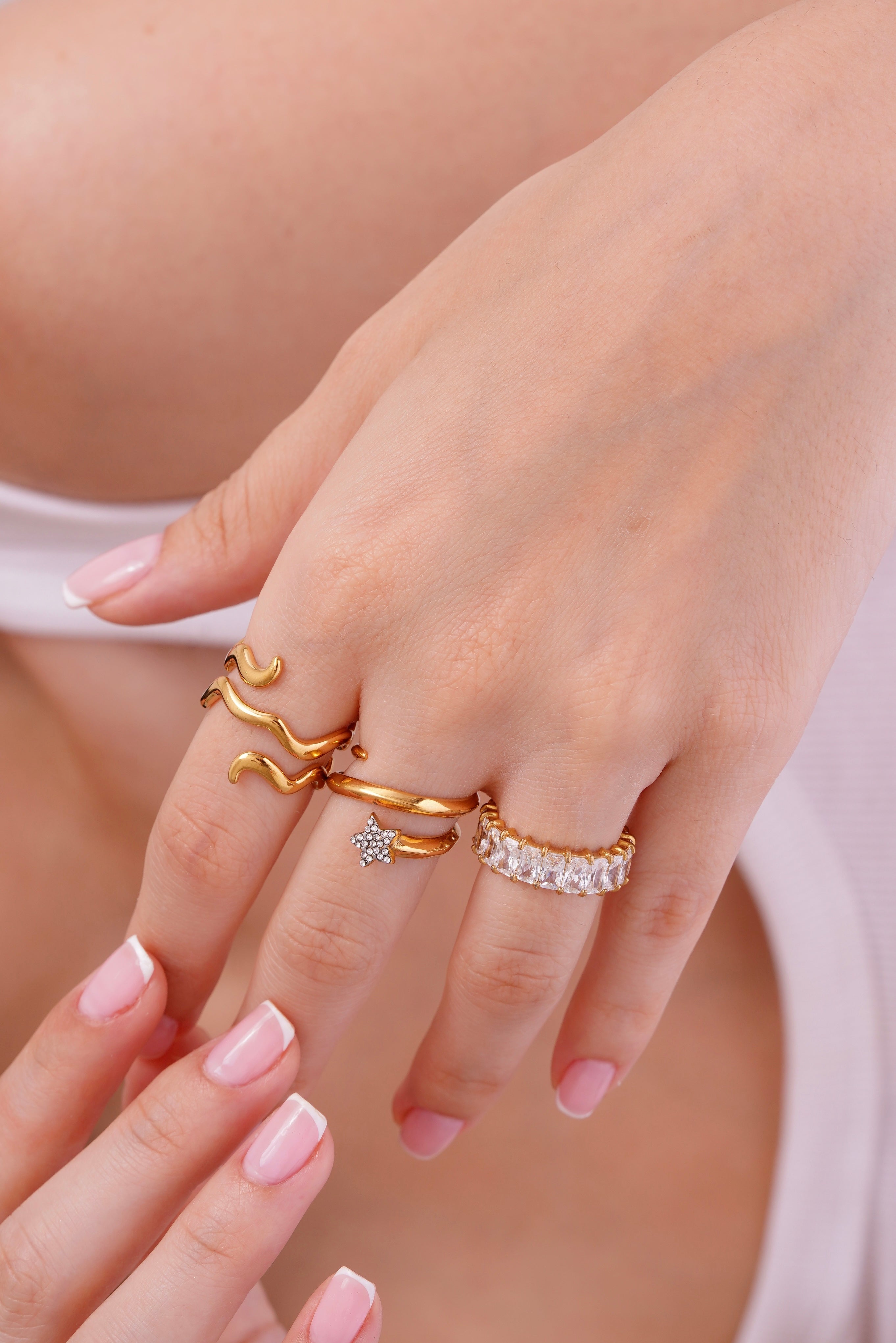 STARBURST RING