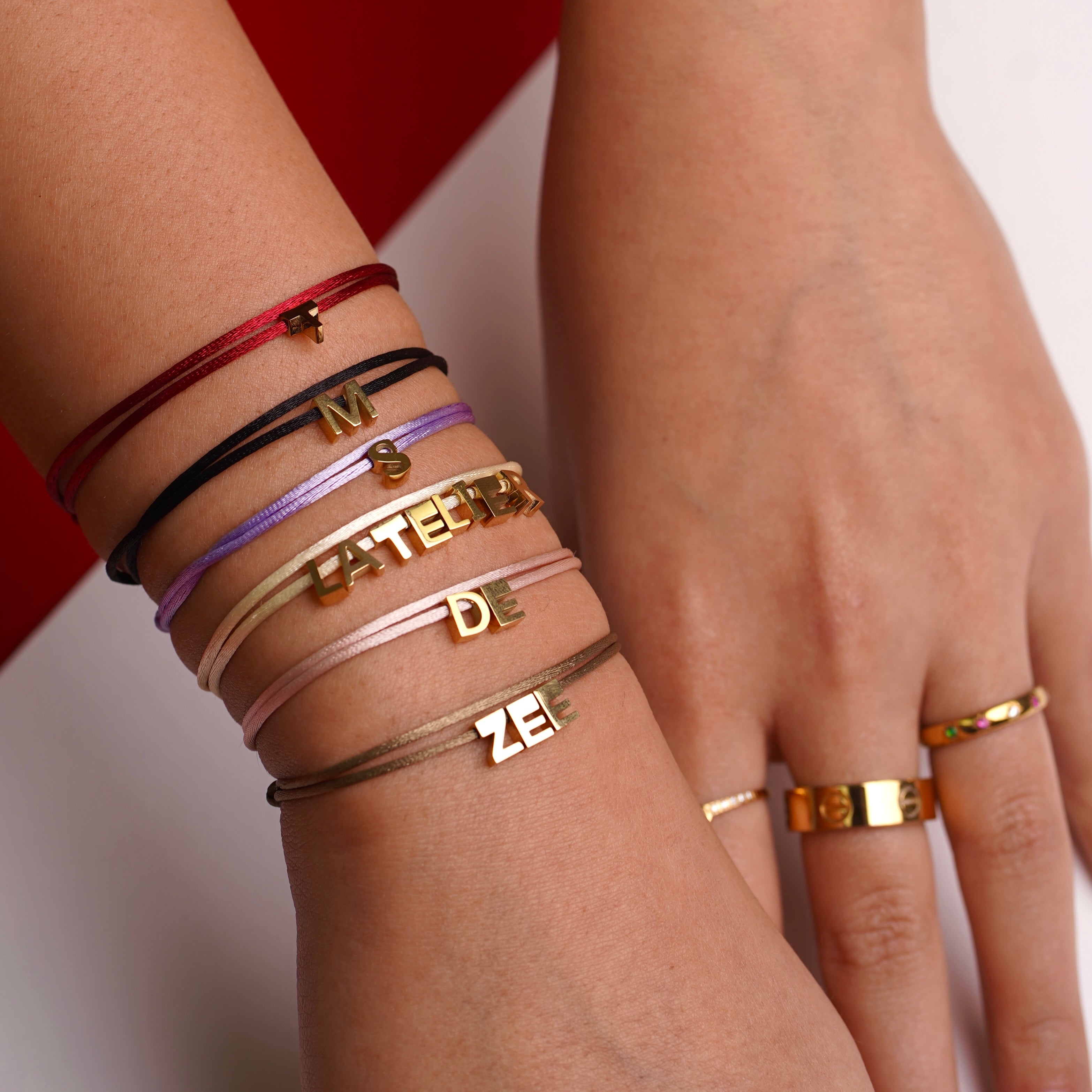 FLAT INITAL BRACELET