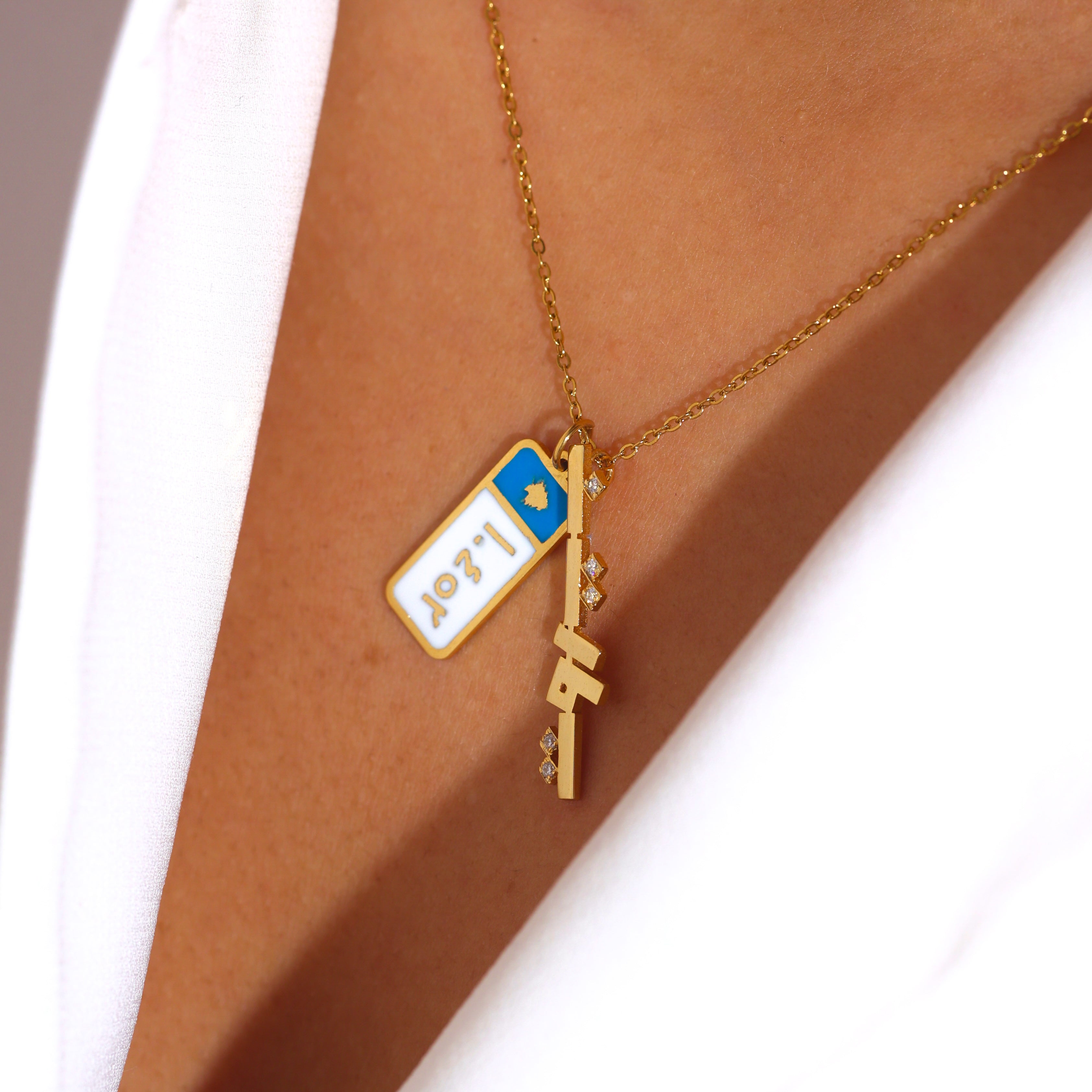 10,452 NECKLACE