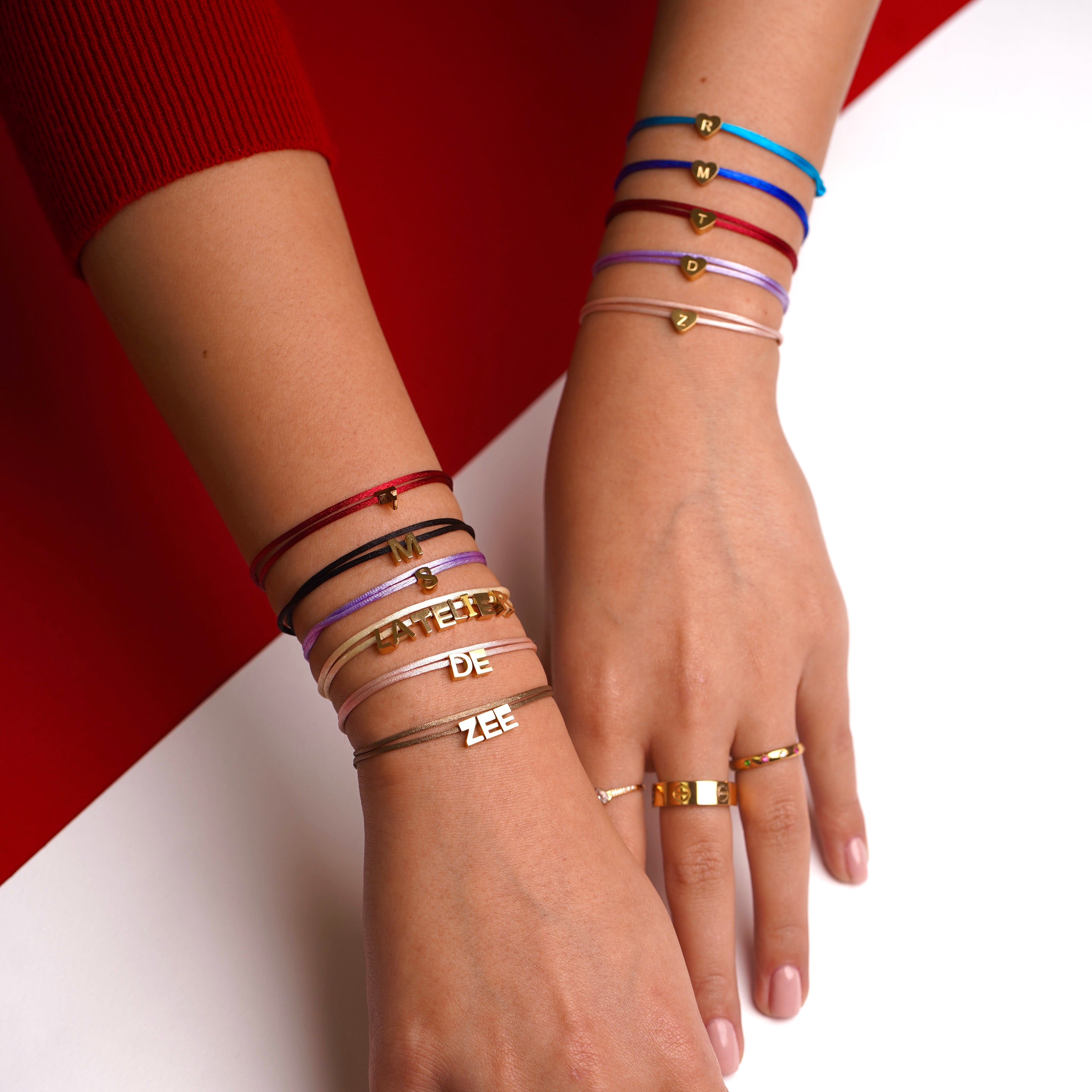 FLAT INITAL BRACELET