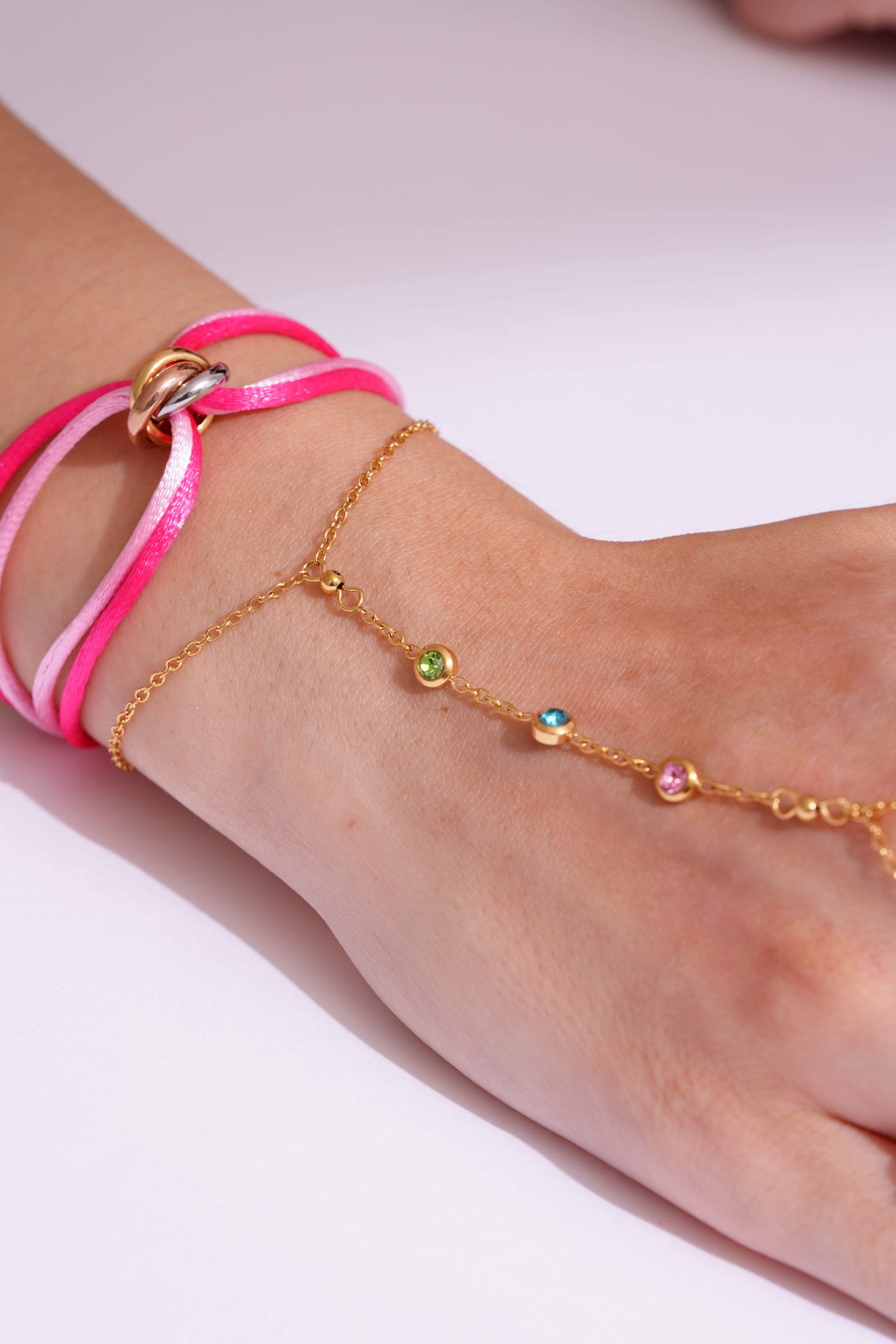 COLORED PAVÉ HAND CHAIN